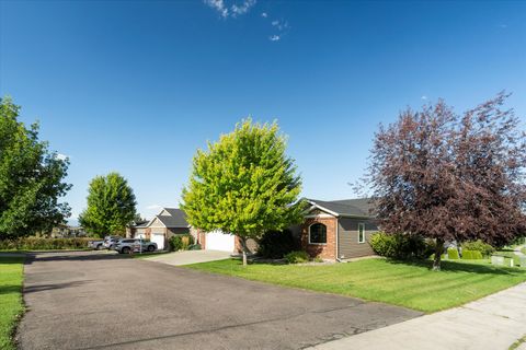 Tiny photo for 219 Commons Way, Kalispell, MT 59901 (MLS # 30056021)
