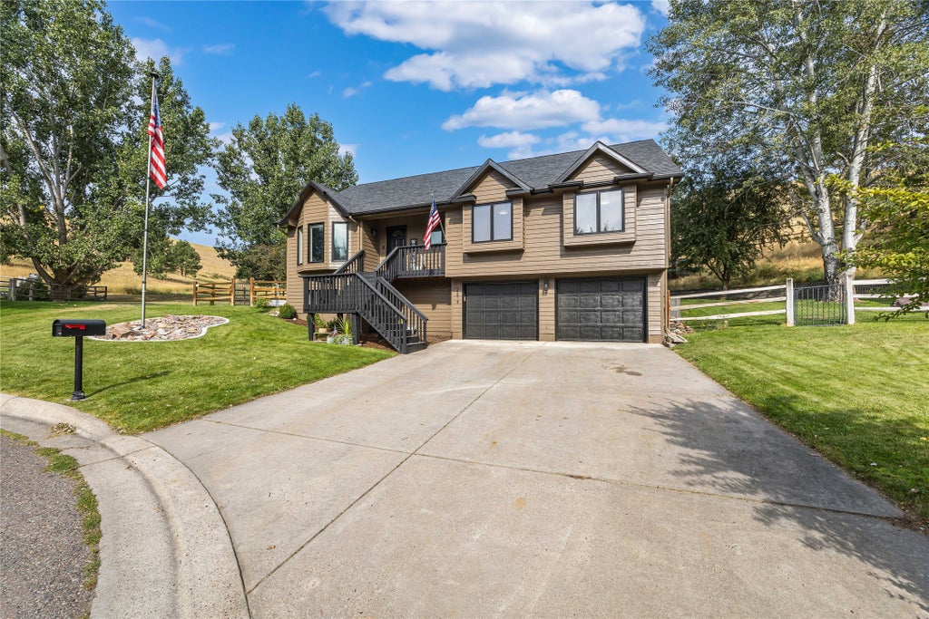 Photo of 2614 Argenta Court, Missoula, MT 59808 (MLS # 30077646)