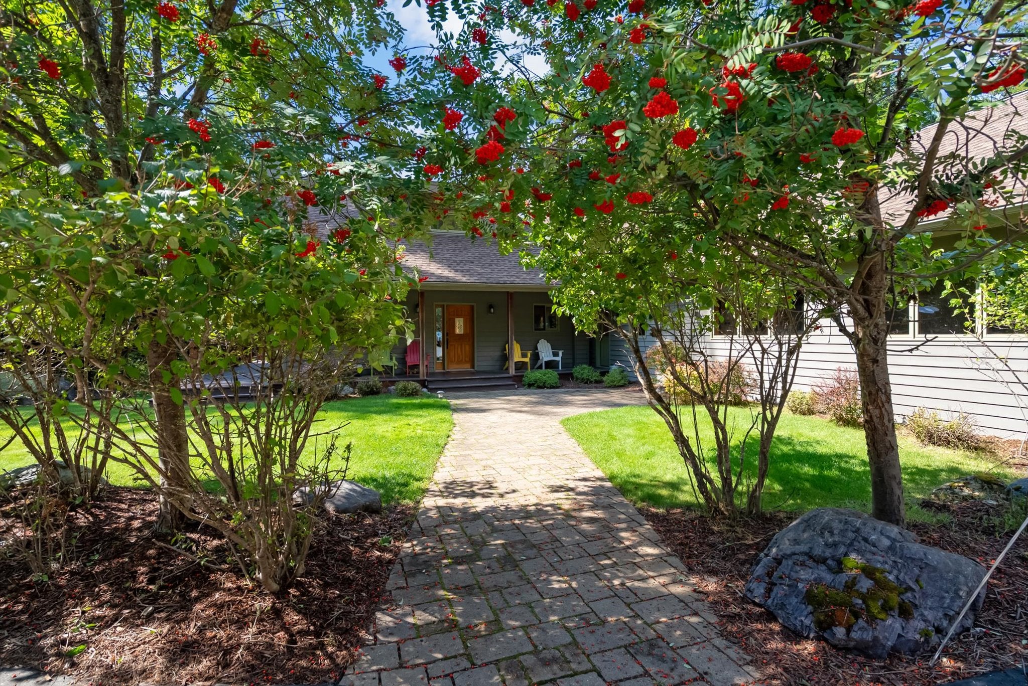 2405 E Lakeshore Drive