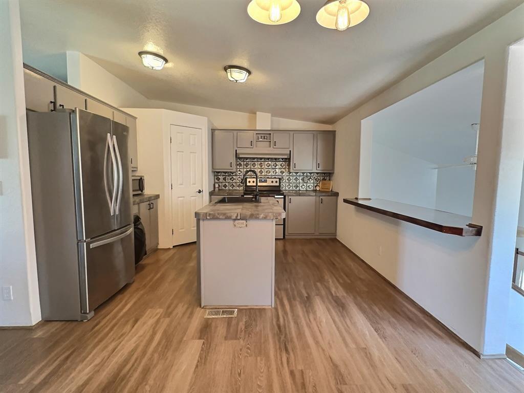 219 3rd Avenue SE