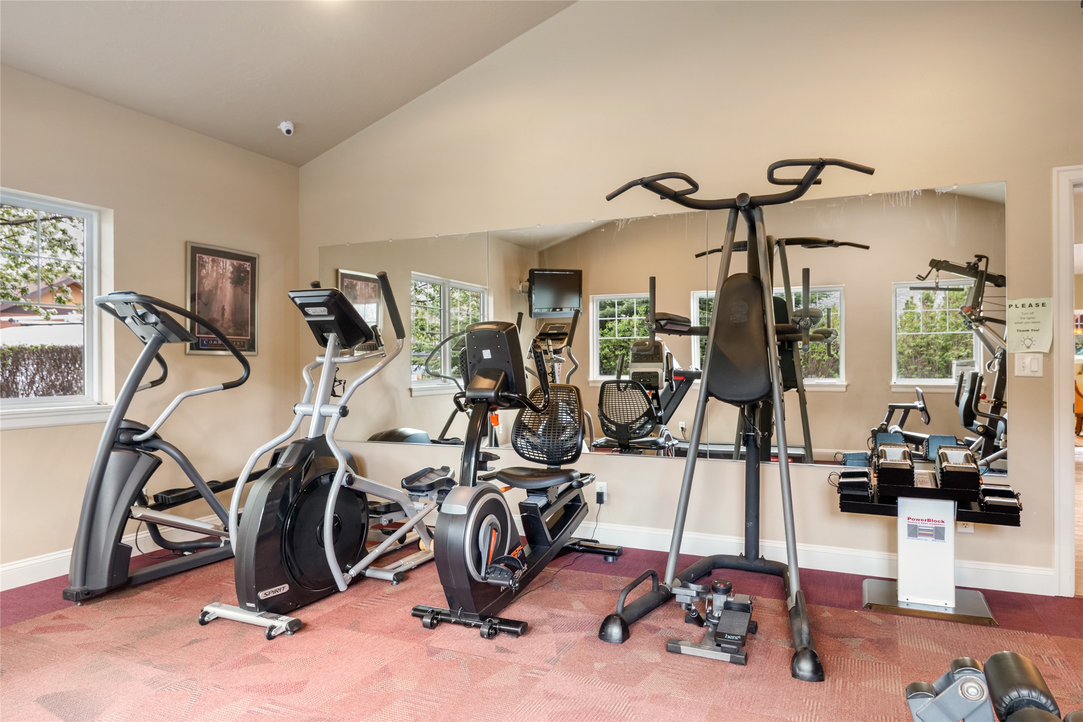 Missoula, Montana 59808, United States, 2 Bedrooms Bedrooms, ,1 BathroomBathrooms,Residential,Active,122052