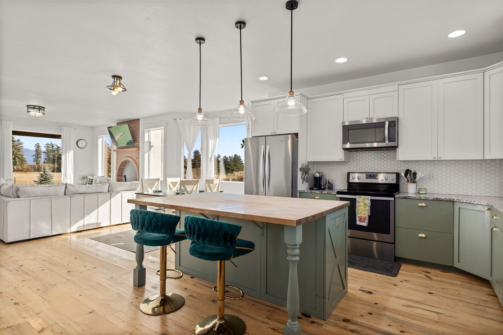 Photo of 153 Dancing Aspen Lane, Kalispell, MT 59901 (MLS # 30080165)