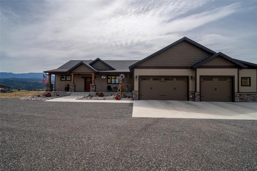 Photo of 30 Sentinel Trail, Jefferson City, MT 59638 (MLS # 30076807)