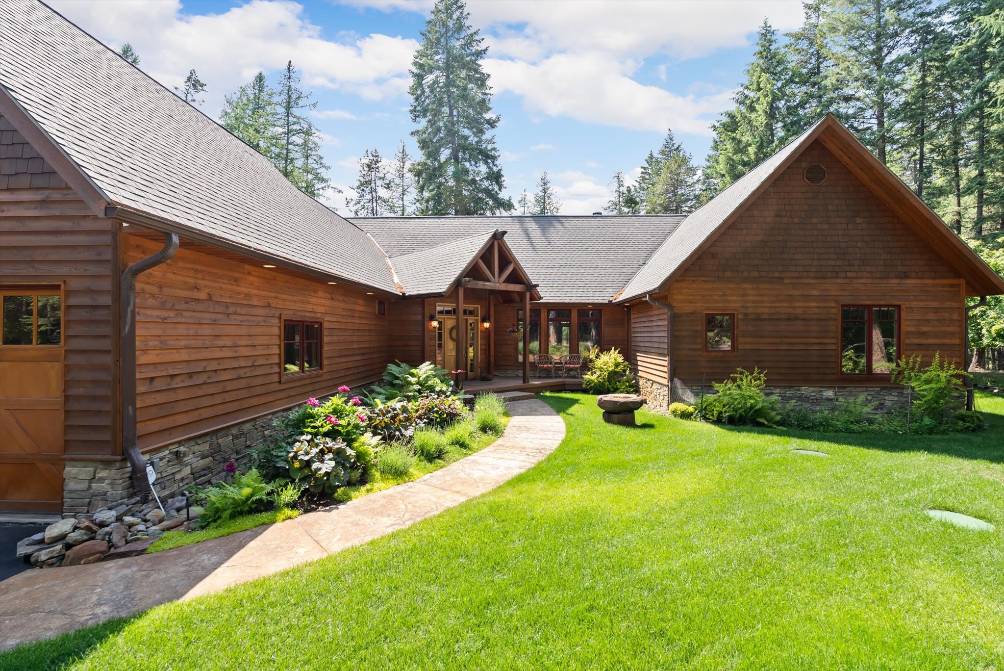 2506 E Lakeshore Drive