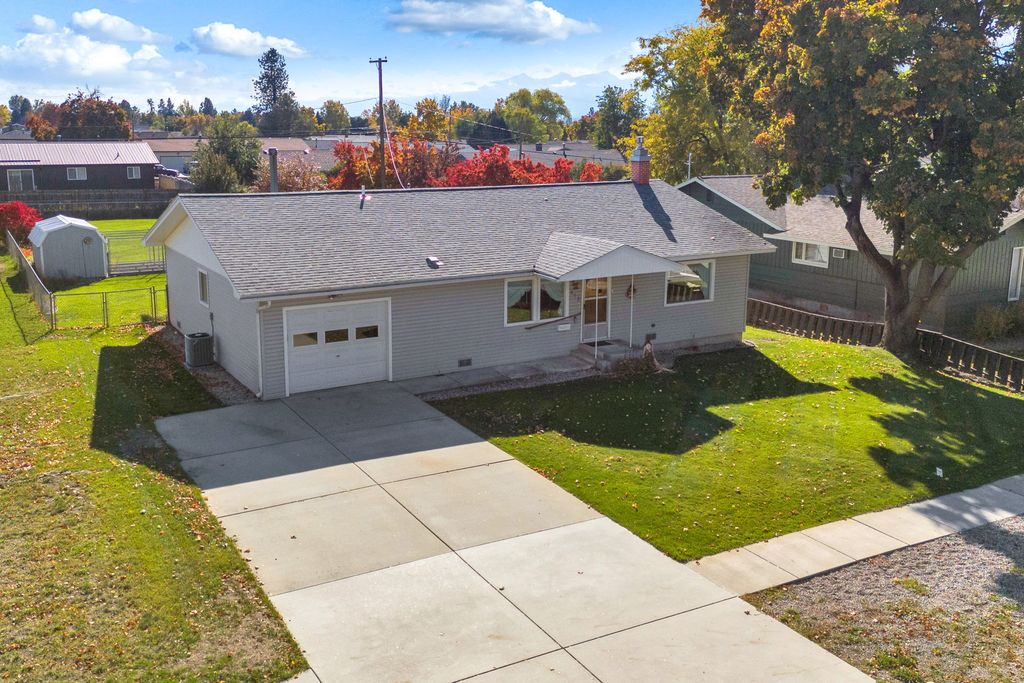 Photo of 413 5th Street, Stevensville, MT 59870 (MLS # 30059858)