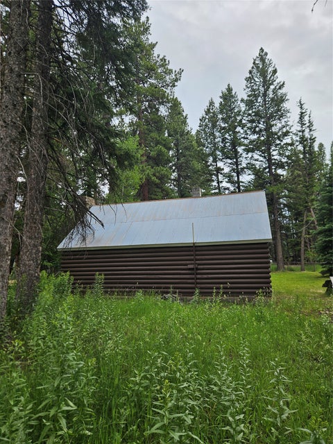 Tiny photo for 622 D Street, Lincoln, MT 59639 (MLS # 30073874)
