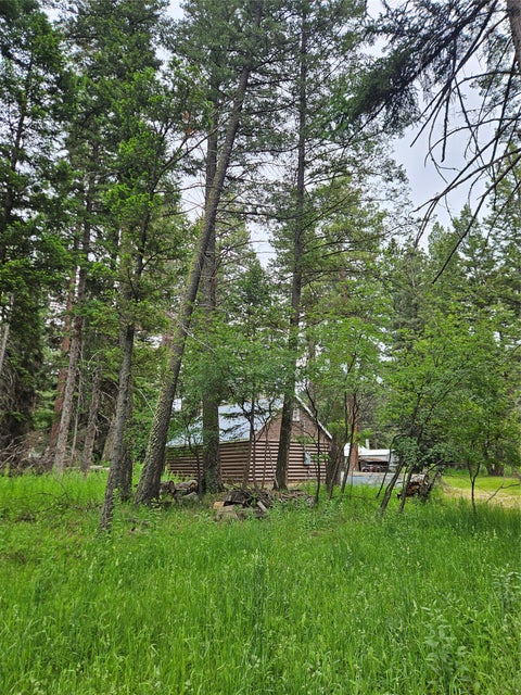 Tiny photo for 622 D Street, Lincoln, MT 59639 (MLS # 30073874)
