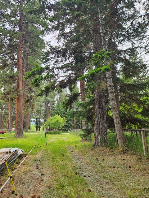Tiny photo for 622 D Street, Lincoln, MT 59639 (MLS # 30073874)