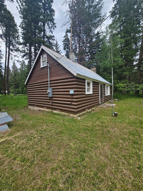 Tiny photo for 622 D Street, Lincoln, MT 59639 (MLS # 30073874)