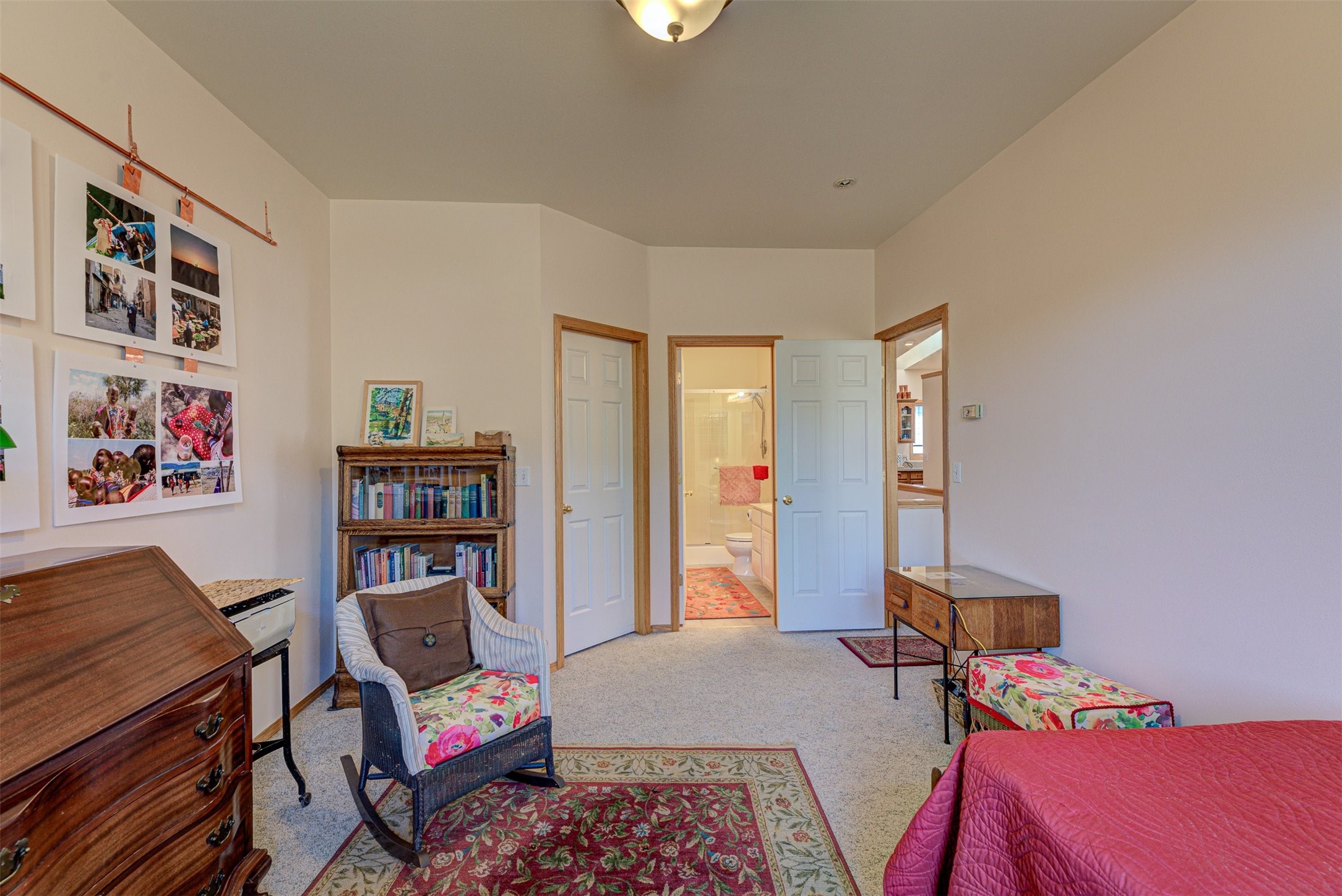 Helena, Montana 59601, United States, 2 Bedrooms Bedrooms, ,3 BathroomsBathrooms,Residential,Pending,52383