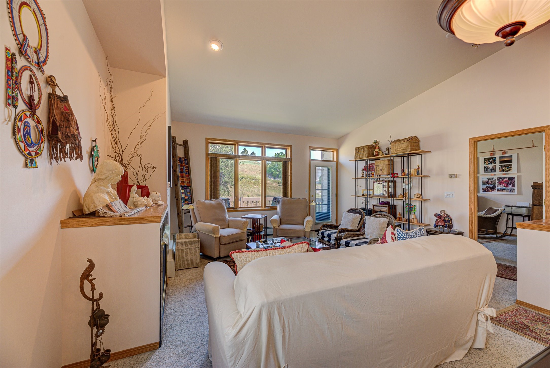 Helena, Montana 59601, United States, 2 Bedrooms Bedrooms, ,3 BathroomsBathrooms,Residential,Pending,52383