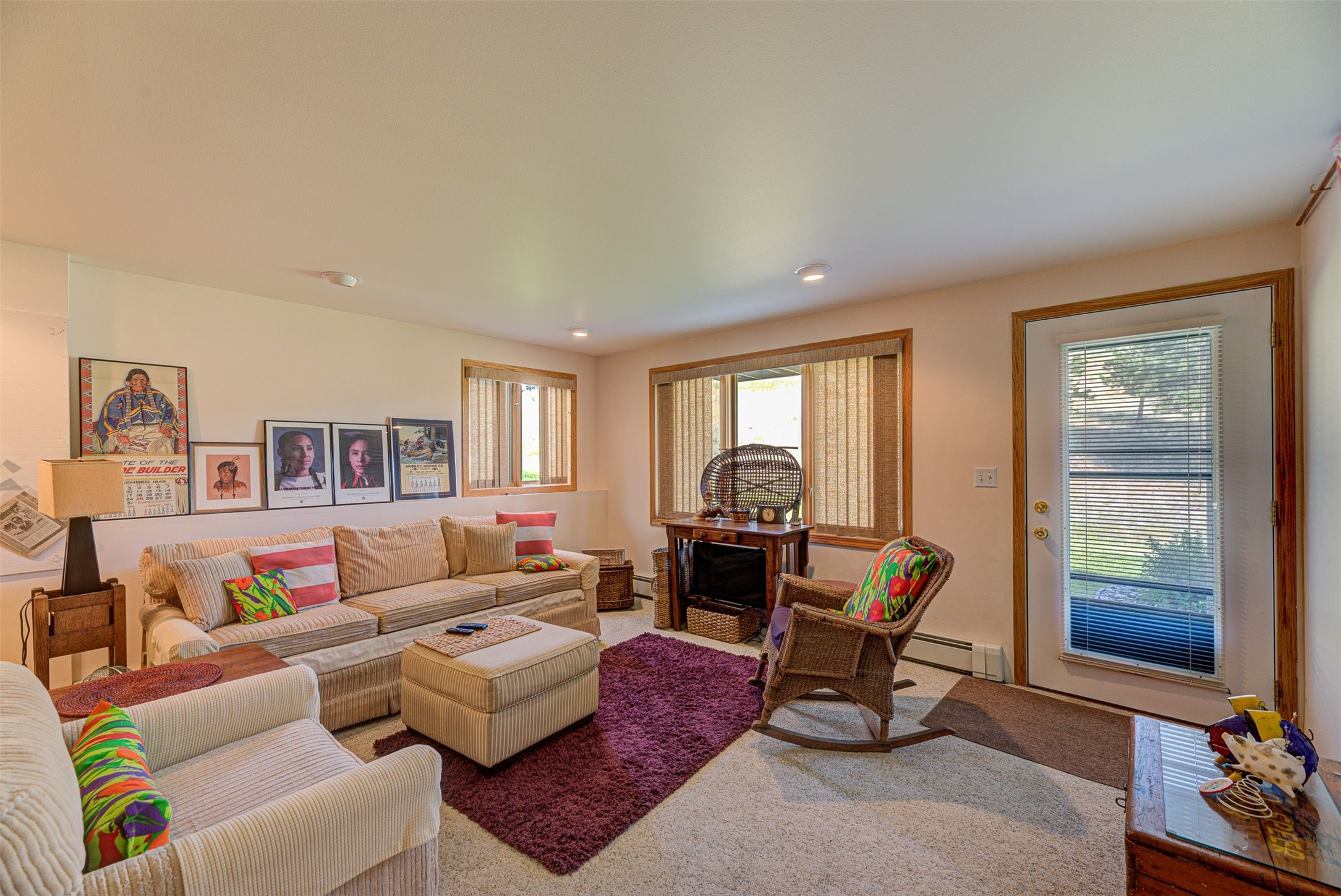 Helena, Montana 59601, United States, 2 Bedrooms Bedrooms, ,3 BathroomsBathrooms,Residential,Pending,52383