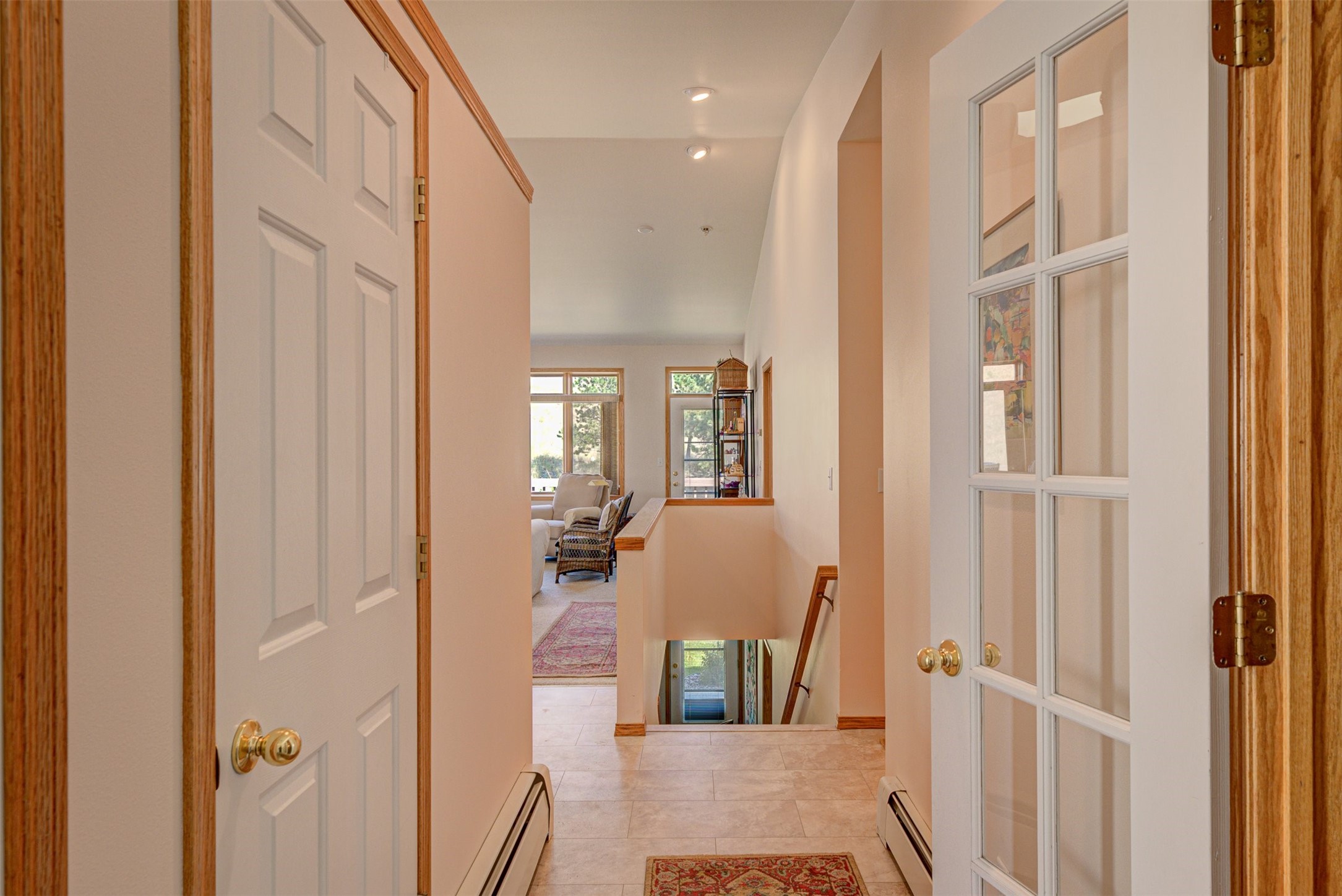 Helena, Montana 59601, United States, 2 Bedrooms Bedrooms, ,3 BathroomsBathrooms,Residential,Pending,52383