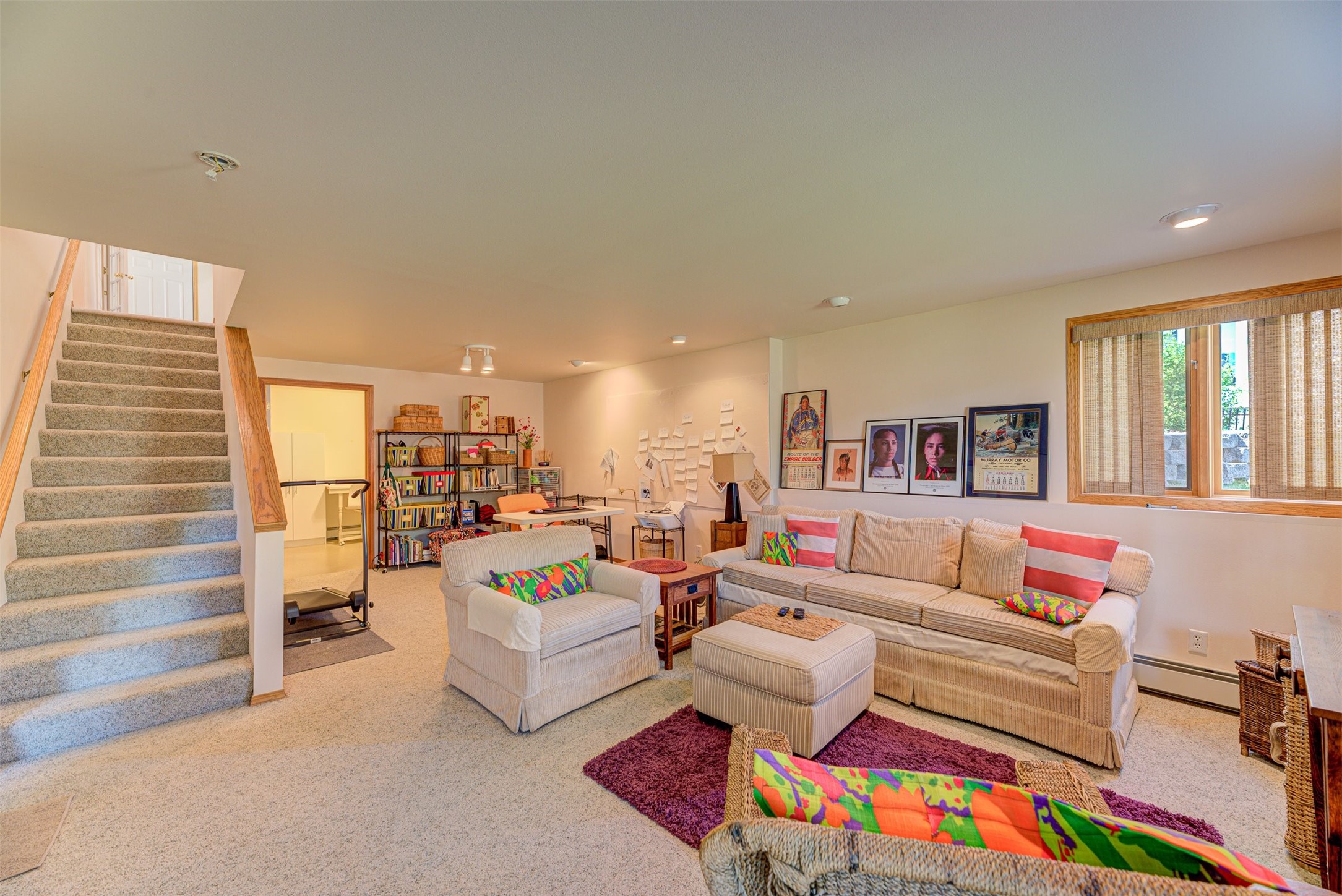 Helena, Montana 59601, United States, 2 Bedrooms Bedrooms, ,3 BathroomsBathrooms,Residential,Pending,52383