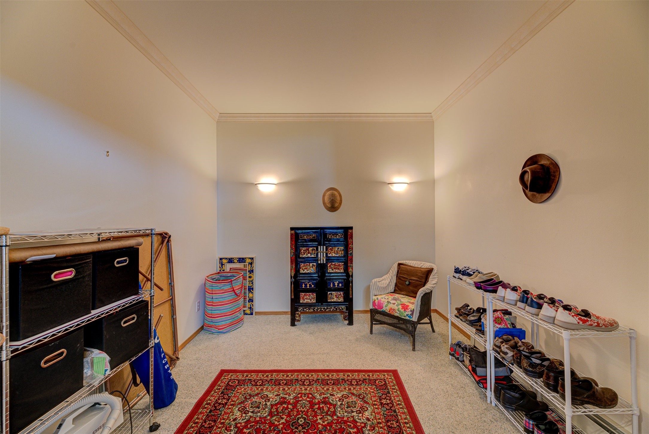 Helena, Montana 59601, United States, 2 Bedrooms Bedrooms, ,3 BathroomsBathrooms,Residential,Pending,52383