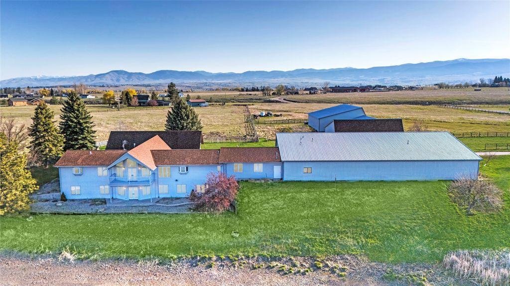 Photo of 522 Stevensville Airport Road, Stevensville, MT 59870 (MLS # 30047410)