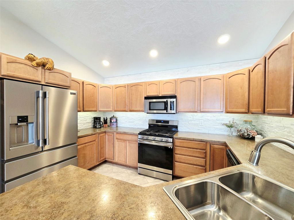 Photo of 3606 9th Street NE, Great Falls, MT 59404 (MLS # 30067765)
