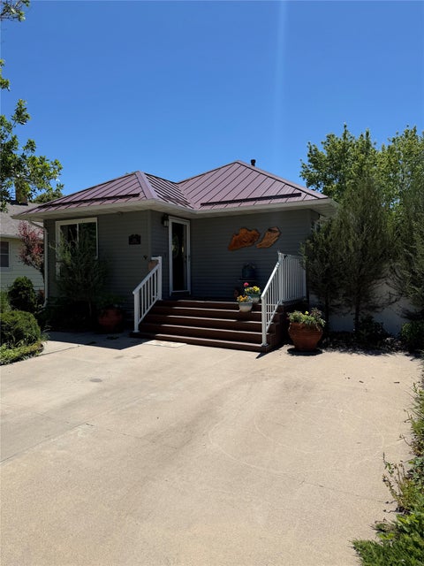 Photo of 2116 8th Avenue N, Great Falls, MT 59401 (MLS # 30072558)