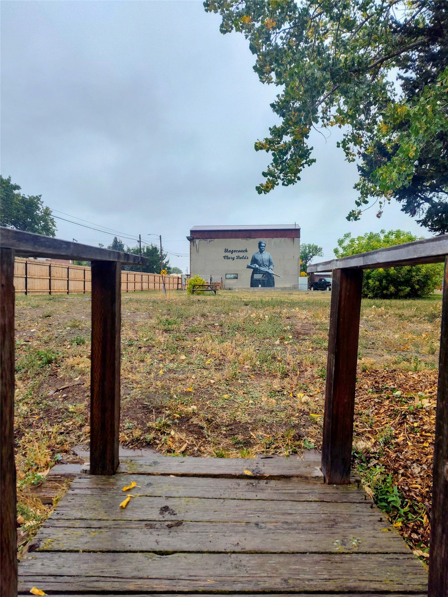 1 Central Avenue E