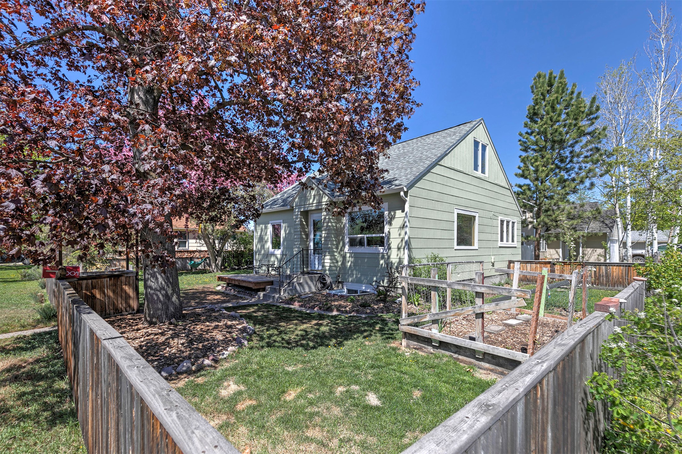 2004 S 13th Street W