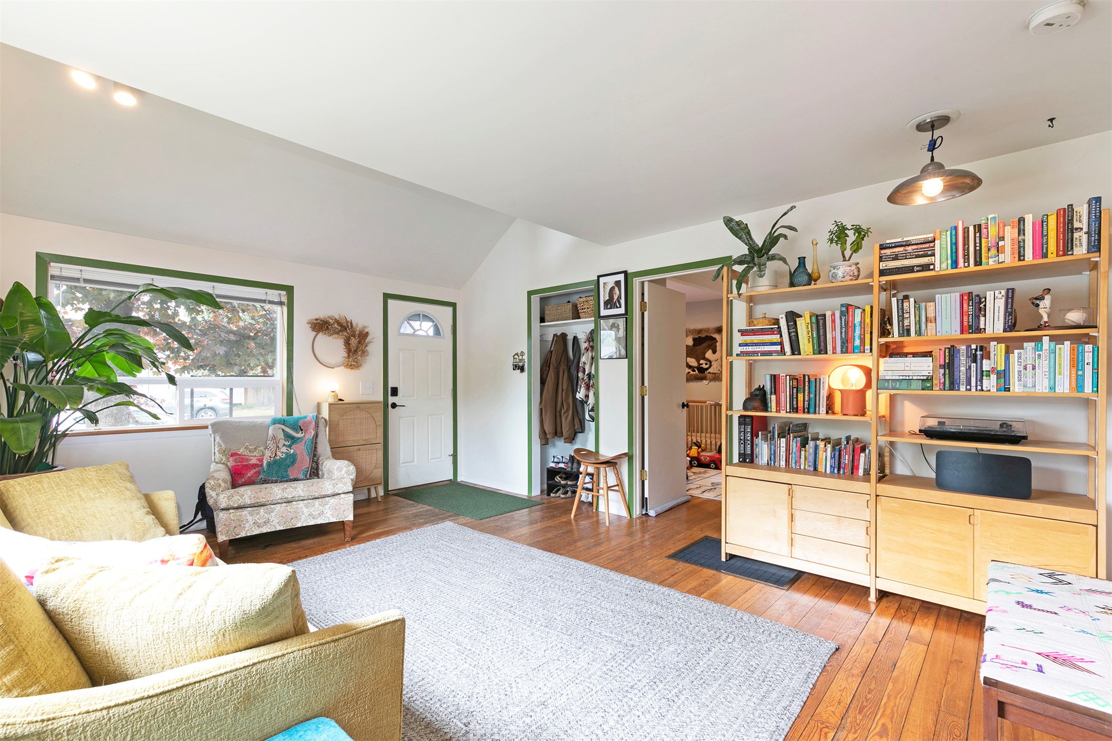 2004 S 13th Street W