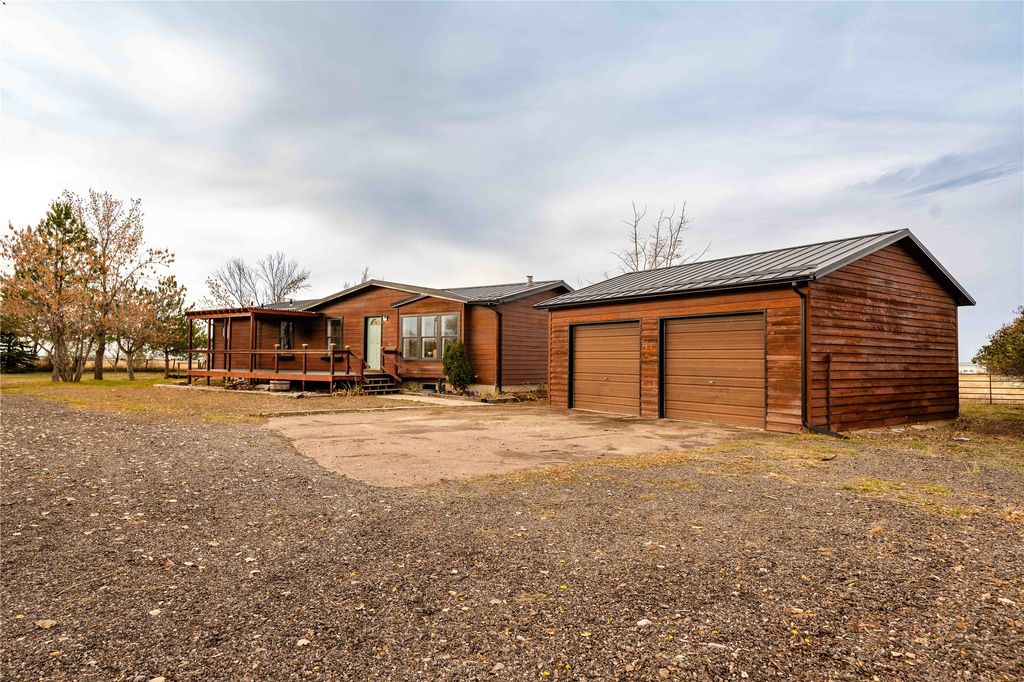 Photo of 5705 62nd Avenue SW, Great Falls, MT 59404 (MLS # 30060942)
