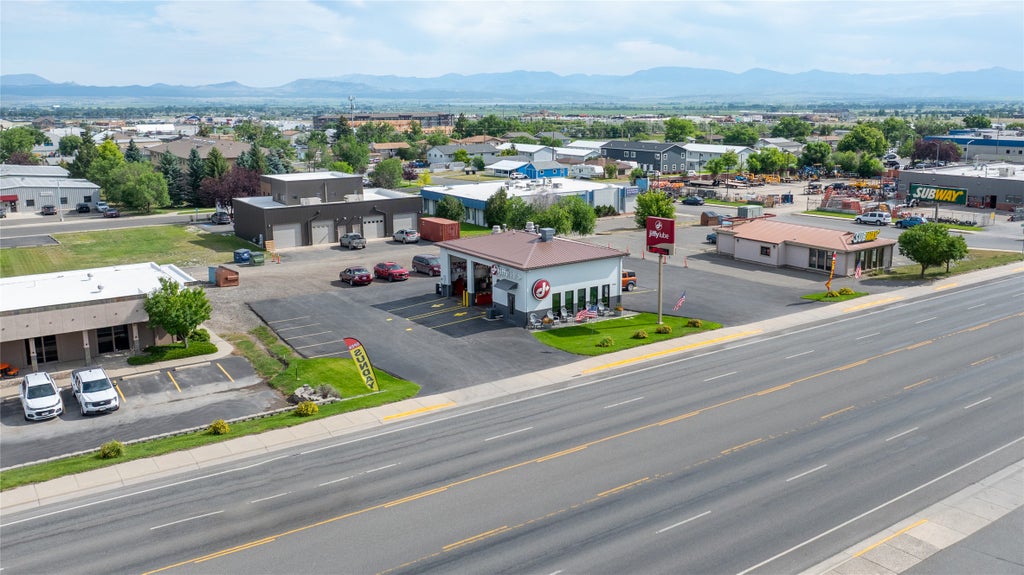 Photo of 1330 Cedar Street, Helena, MT 59601 (MLS # 30074370)
