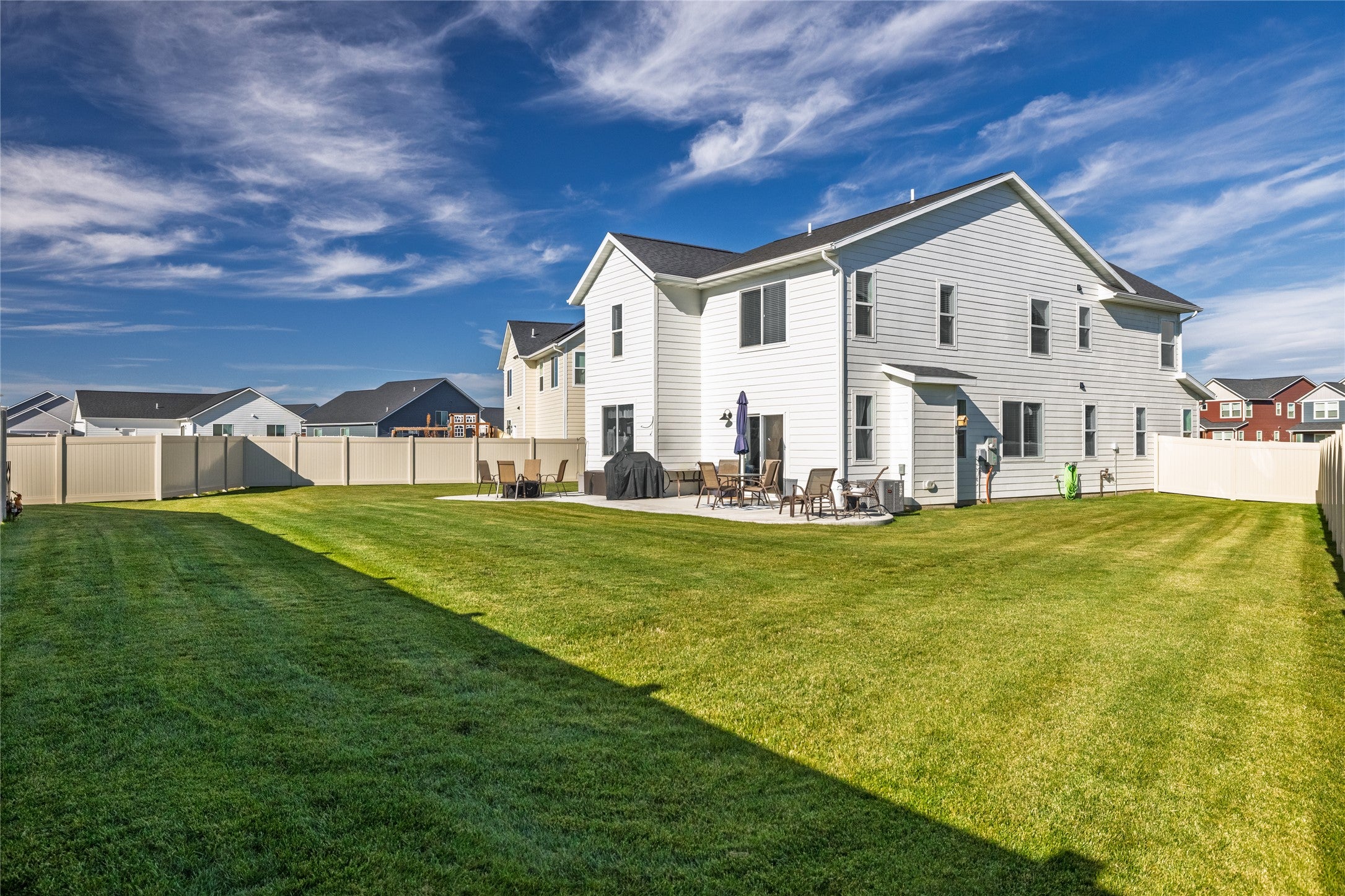 219 Kinross Court