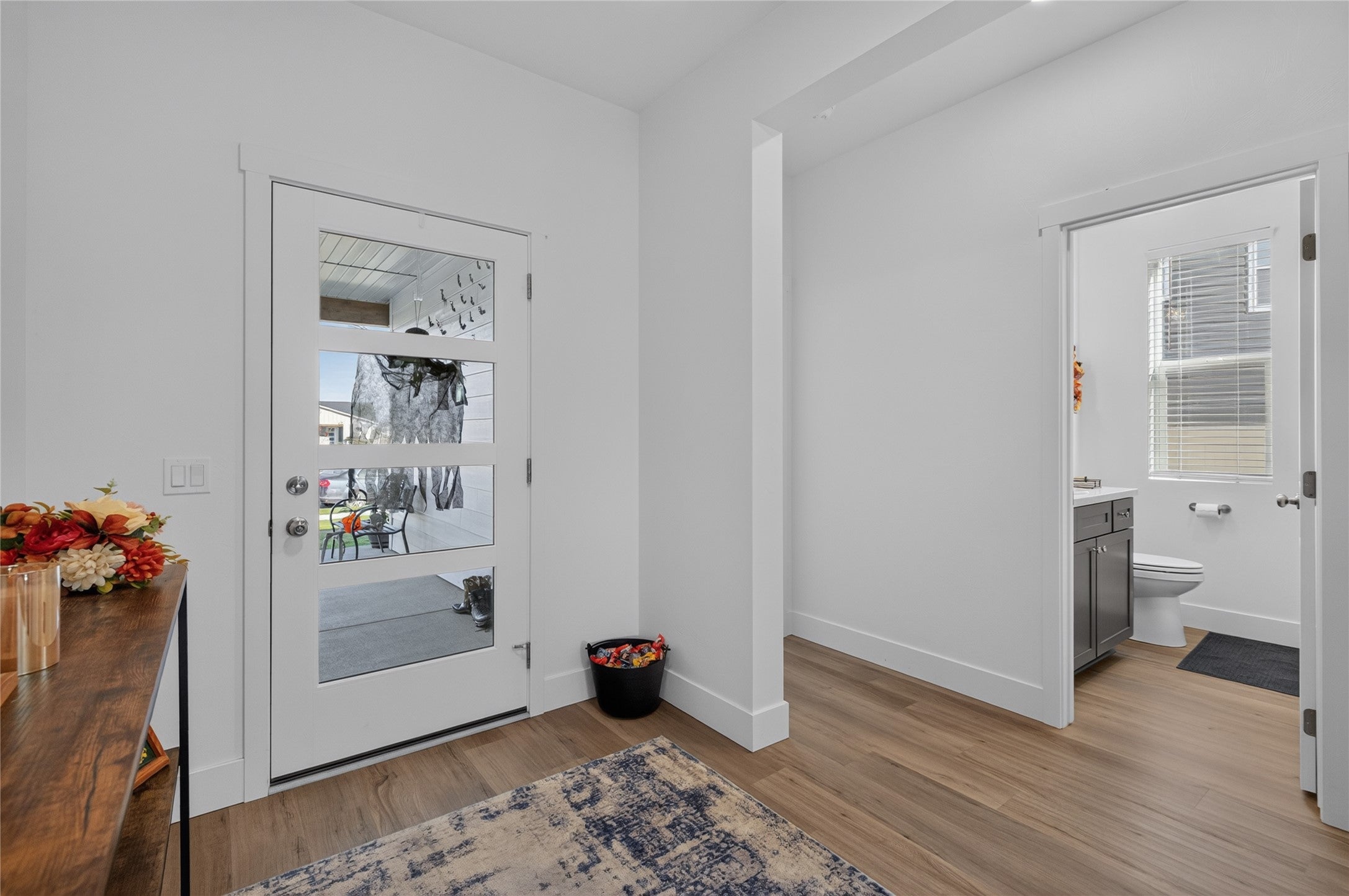 219 Kinross Court