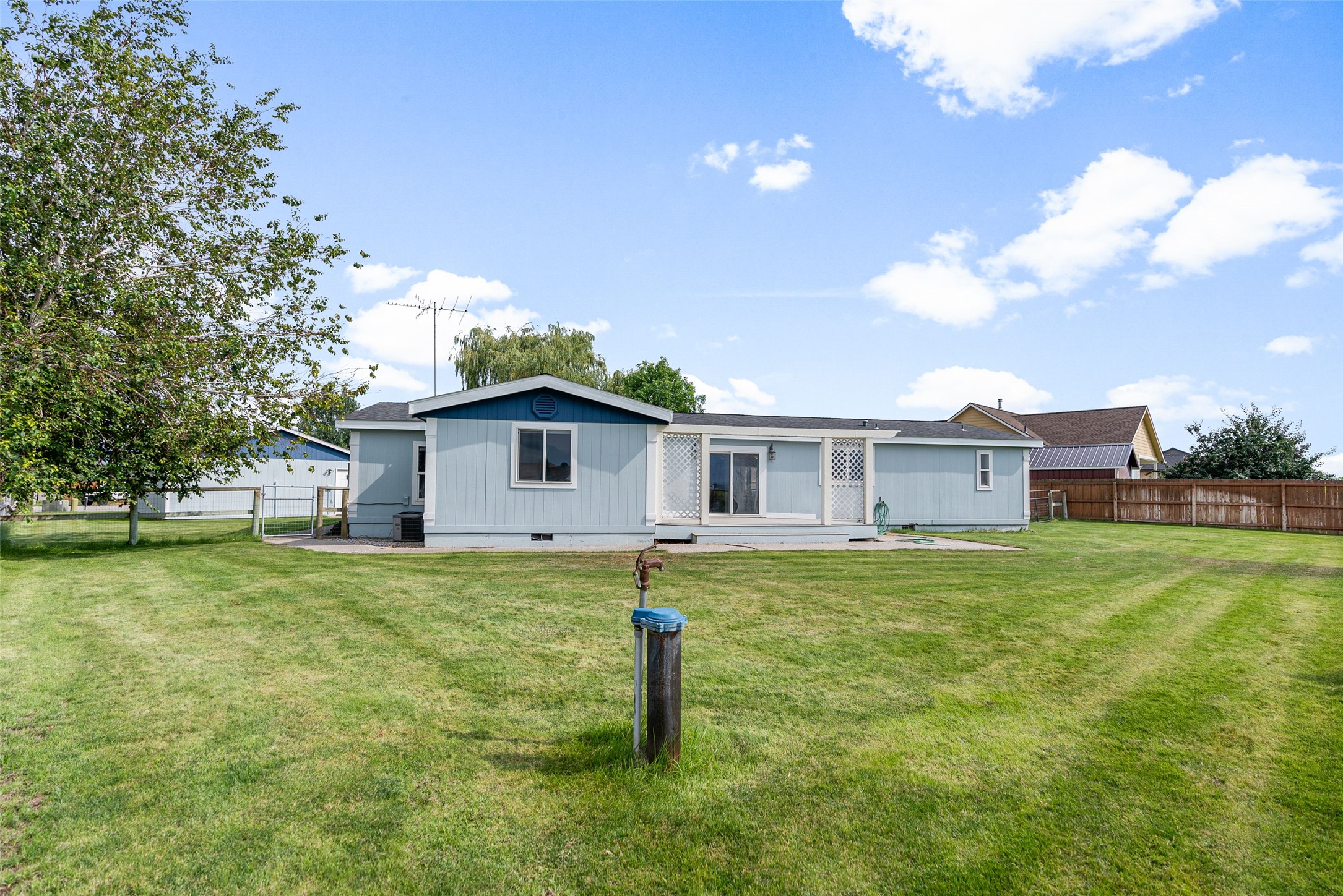 Corvallis, Montana 59828, United States, 4 Bedrooms Bedrooms, ,2 BathroomsBathrooms,Residential,Active,203315