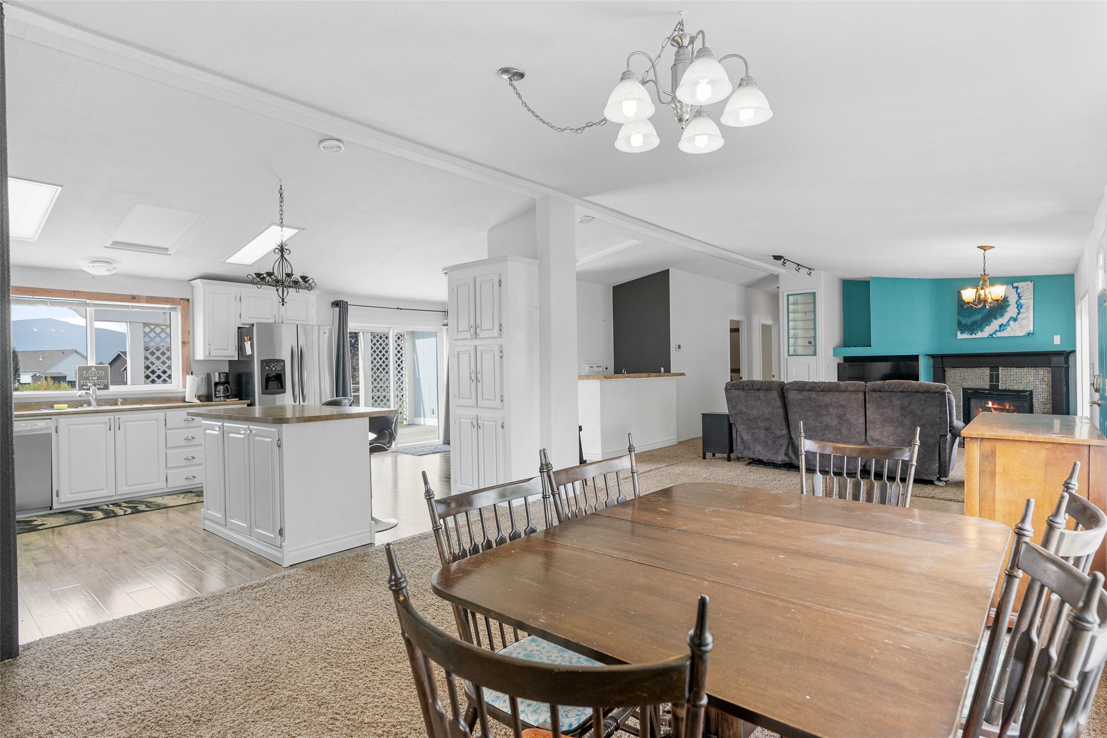 Corvallis, Montana 59828, United States, 4 Bedrooms Bedrooms, ,2 BathroomsBathrooms,Residential,Active,203315