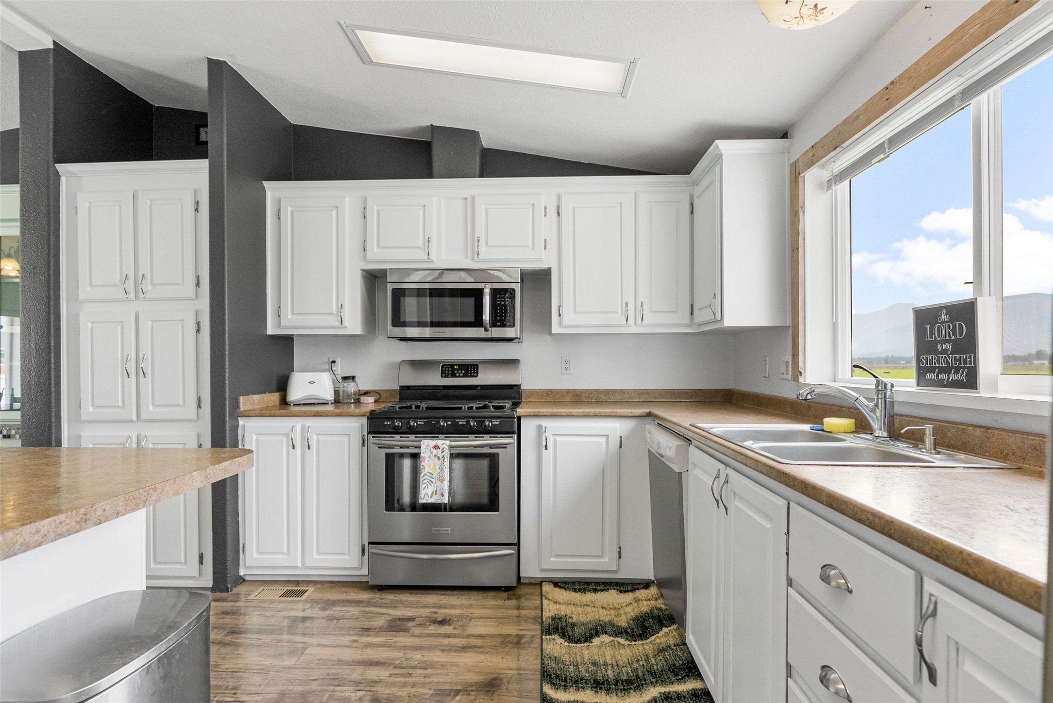 Corvallis, Montana 59828, United States, 4 Bedrooms Bedrooms, ,2 BathroomsBathrooms,Residential,Active,203315