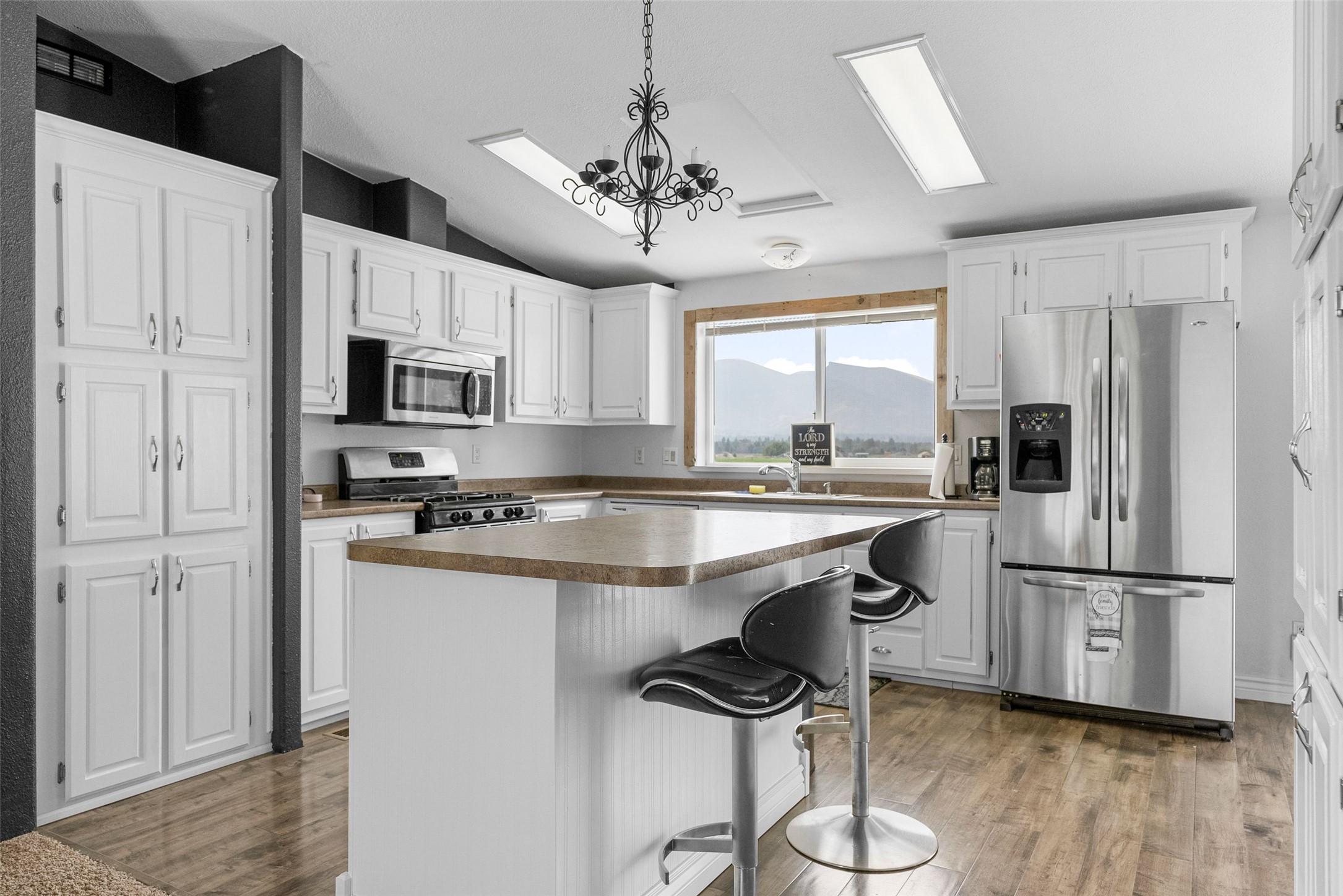 Corvallis, Montana 59828, United States, 4 Bedrooms Bedrooms, ,2 BathroomsBathrooms,Residential,Active,203315