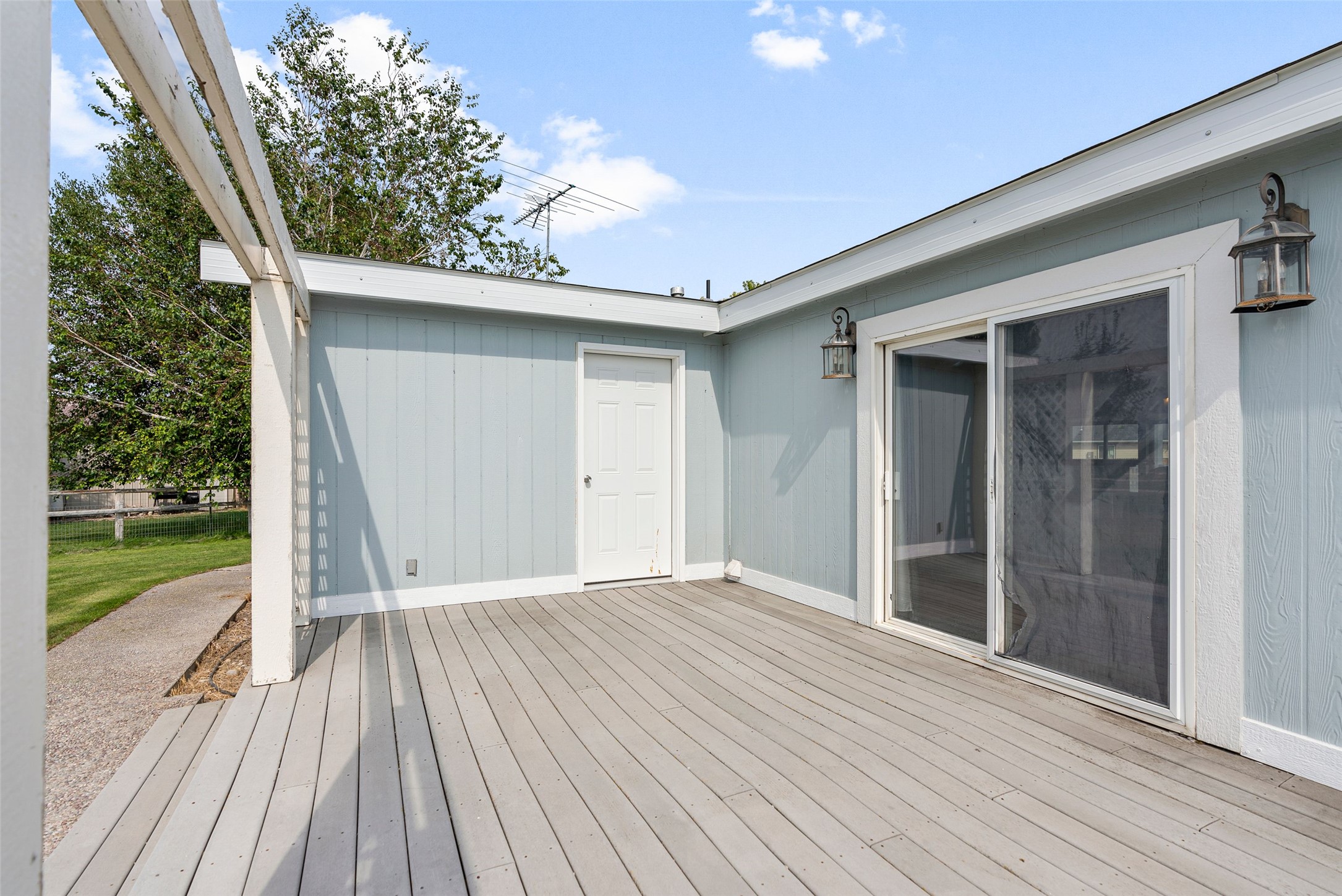 Corvallis, Montana 59828, United States, 4 Bedrooms Bedrooms, ,2 BathroomsBathrooms,Residential,Active,203315