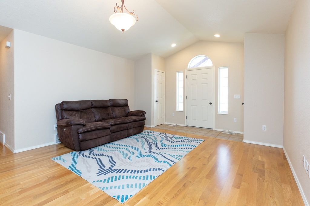 Photo of 2768 Stratford Lane, Missoula, MT 59808 (MLS # 30069174)