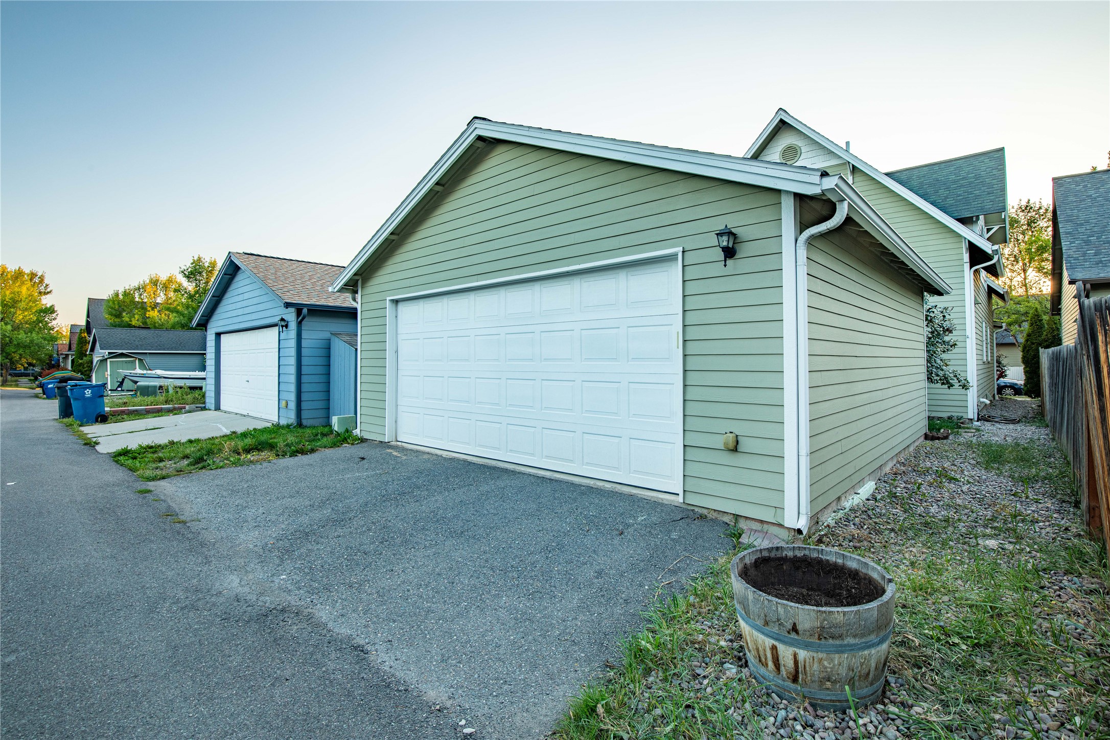 Missoula, Montana 59808, United States, 3 Bedrooms Bedrooms, ,2 BathroomsBathrooms,Residential,Active,213407