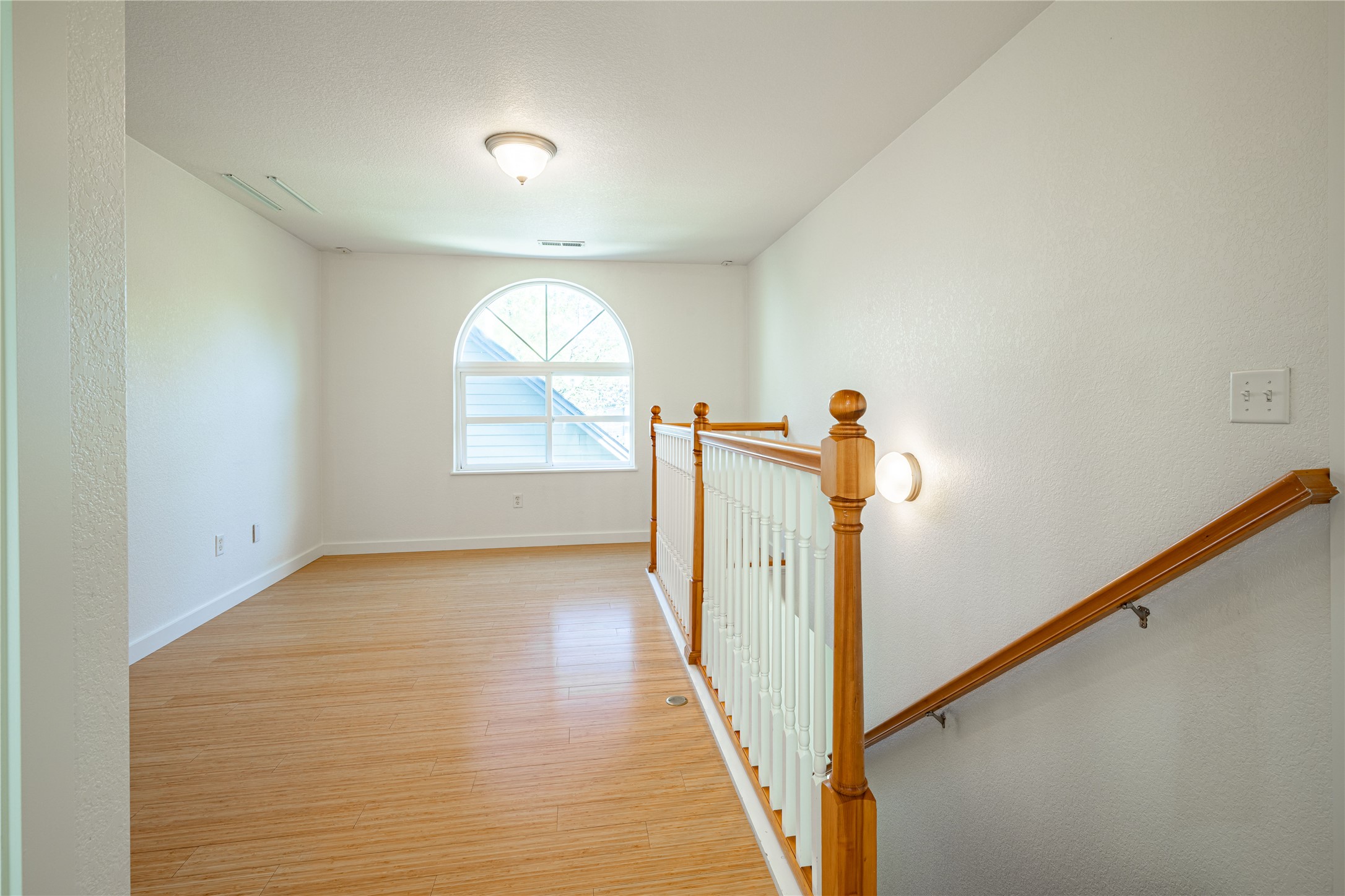 Missoula, Montana 59808, United States, 3 Bedrooms Bedrooms, ,2 BathroomsBathrooms,Residential,Active,213407