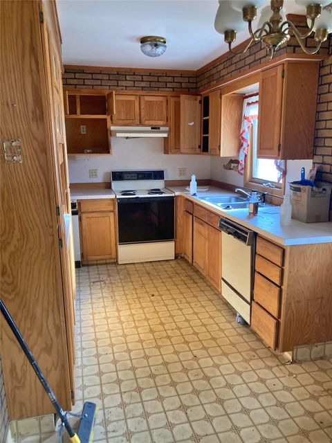 Tiny photo for 205 2nd Street NW, Great Falls, MT 59404 (MLS # 30069356)