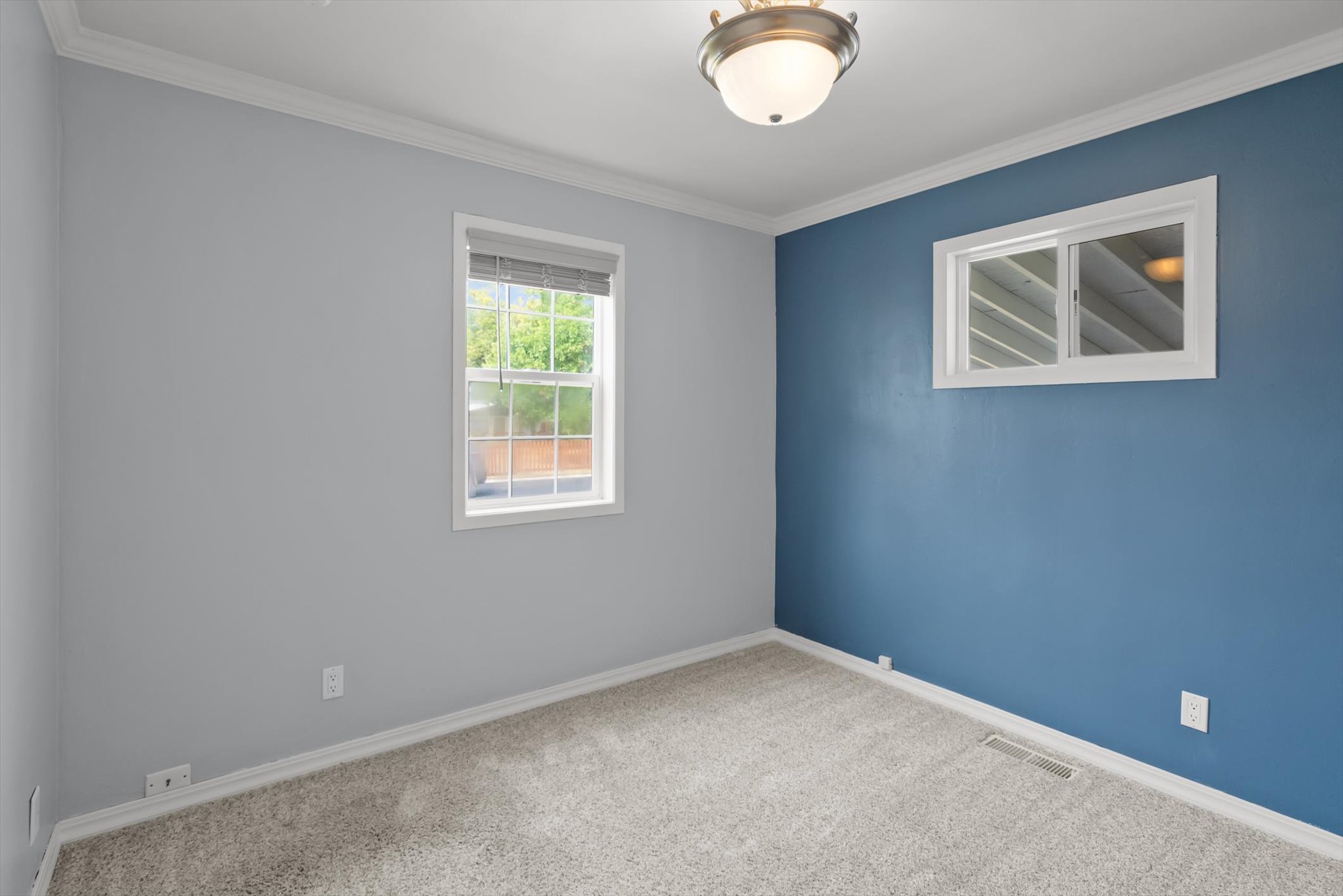 Kalispell, Montana 59901, United States, 3 Bedrooms Bedrooms, ,1 BathroomBathrooms,Residential,Active,204794