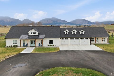 543 Diamond 3 Road Corvallis MT 59828