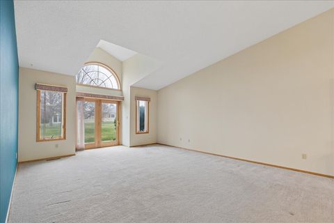 Tiny photo for 2801 16th Avenue S #3, Great Falls, MT 59405 (MLS # 30069447)