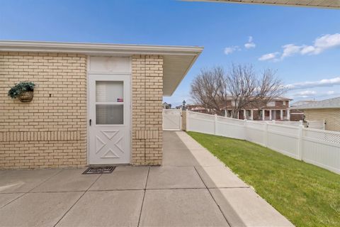 Tiny photo for 2801 16th Avenue S #3, Great Falls, MT 59405 (MLS # 30069447)