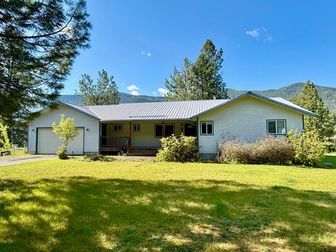 Photo of 54 Steamboat Way E, Thompson Falls, MT 59873 (MLS # 30071406)