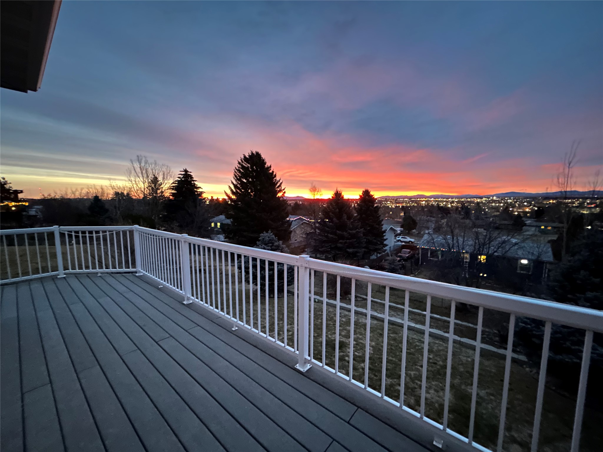 952 Valley View Drive