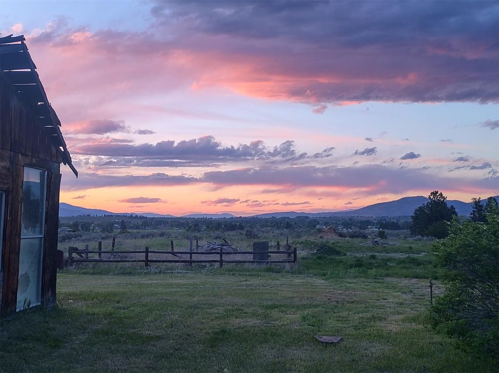 Photo of 902 Foxy Lane, Stevensville, MT 59870 (MLS # 30056586)