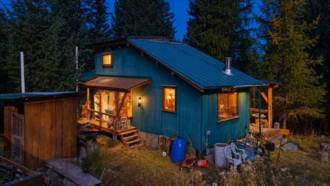 Photo of 106 Bent Pine Lane, Kila, MT 59920 (MLS # 30079081)