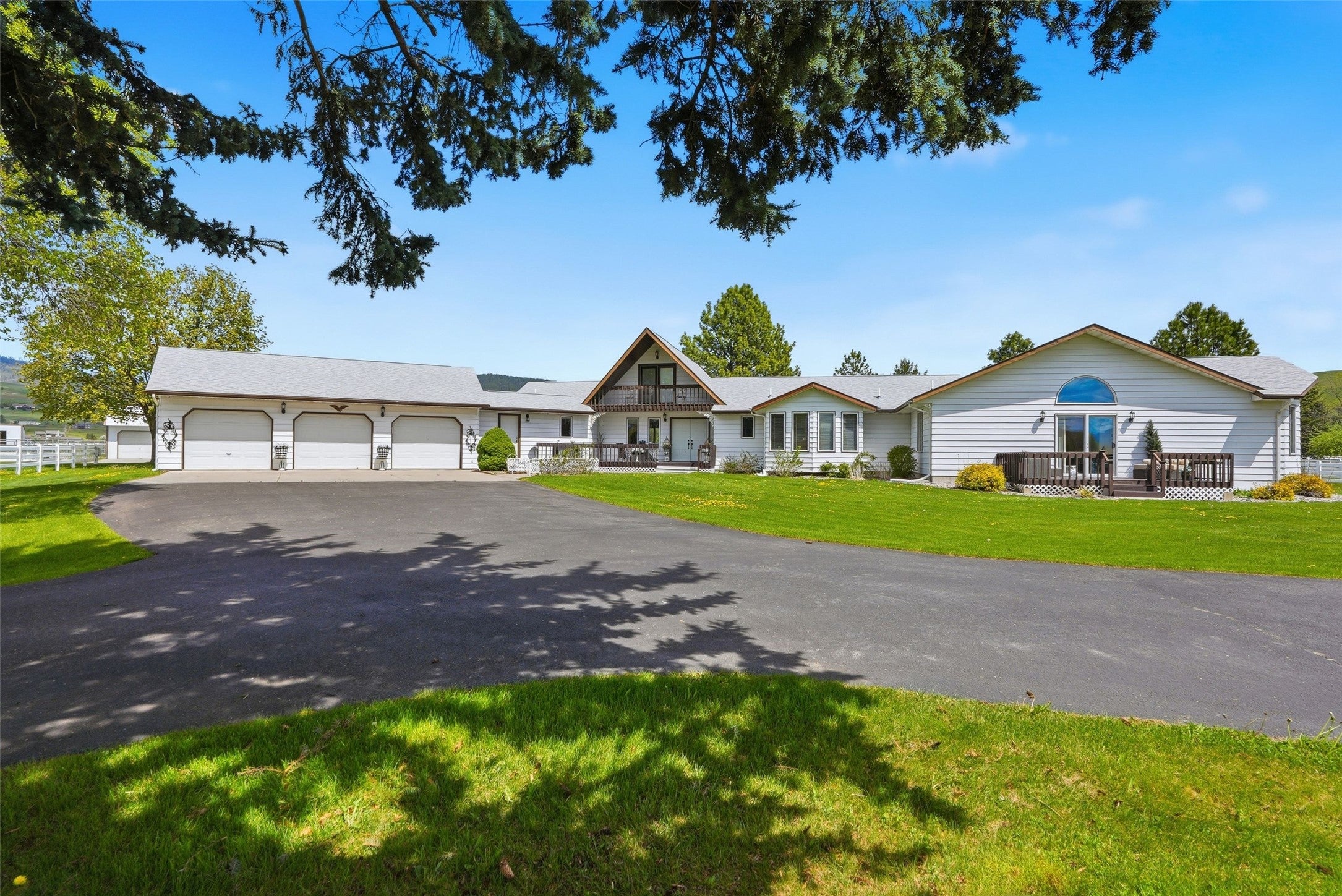 10705 George Cates Boulevard