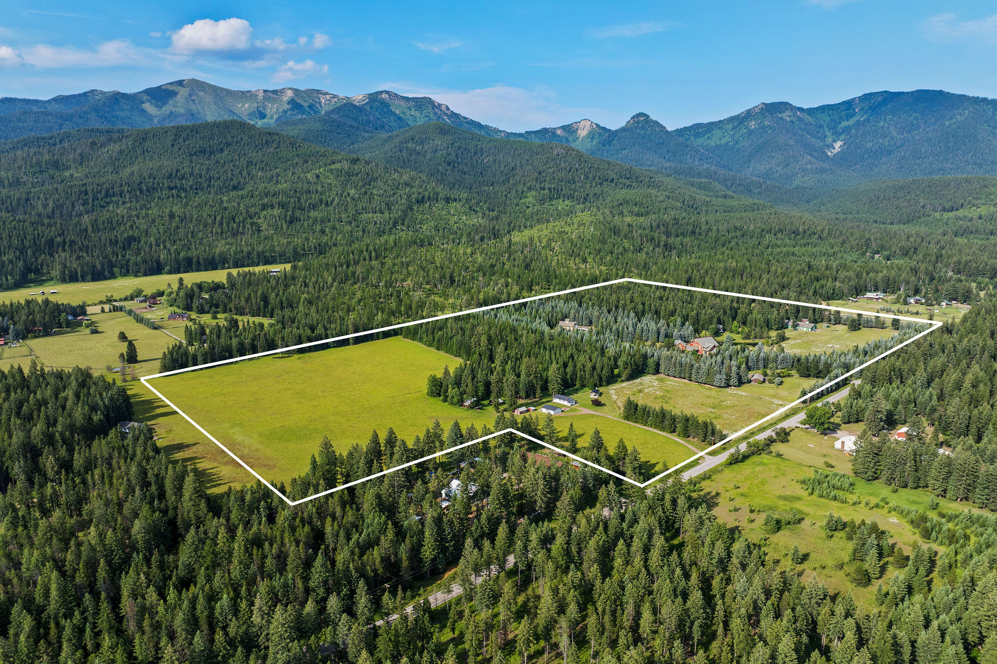 3039 and 3005 Foothill Road
