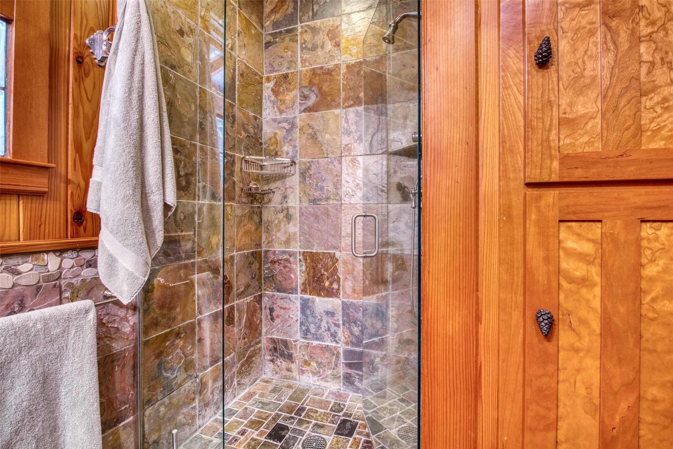 Stevensville, Montana 59870, United States, 2 Bedrooms Bedrooms, ,3 BathroomsBathrooms,Residential,Pending,35014