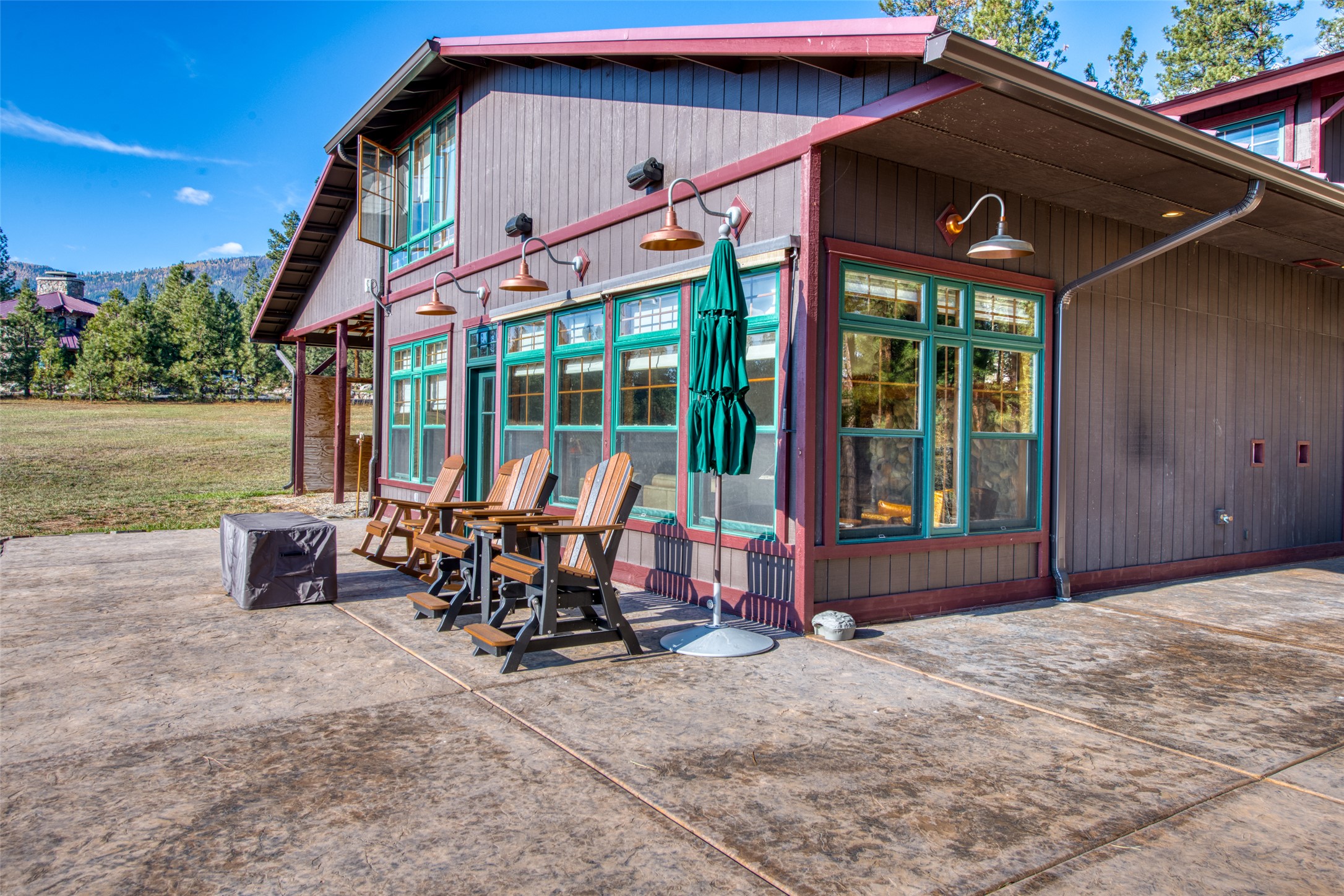 Stevensville, Montana 59870, United States, 2 Bedrooms Bedrooms, ,3 BathroomsBathrooms,Residential,Pending,35014